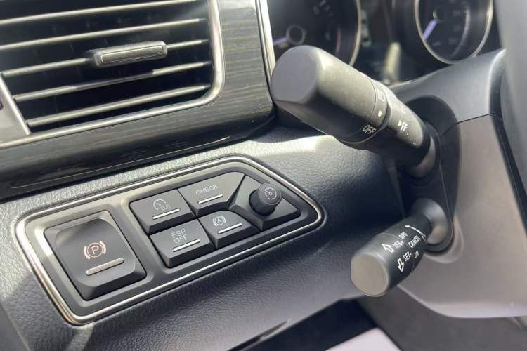 Used Hongqi H7 2019 1.8T Comfort Edition Interior 8