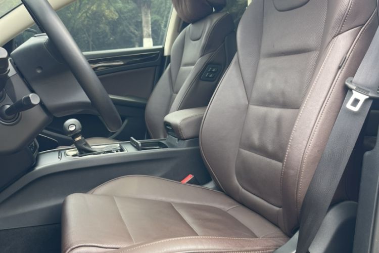 Used Hongqi H7 2019 2.0T Elite Edition Left Front Seat