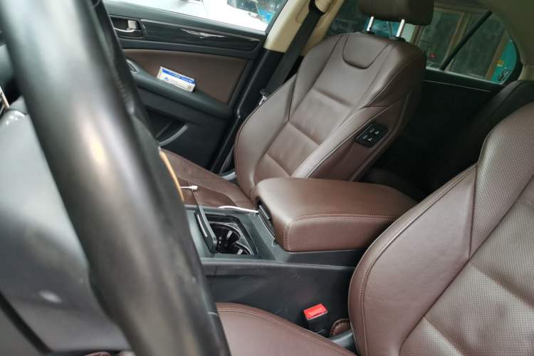 Used Hongqi H7 2019 2.0T Elite Edition Left Front Seat