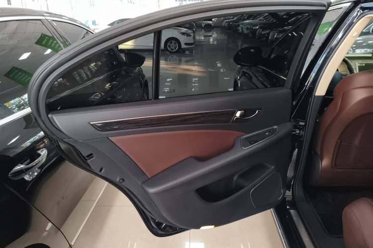 Used Hongqi H7 2019 2.0T Elite Edition Left Rear Door Interior