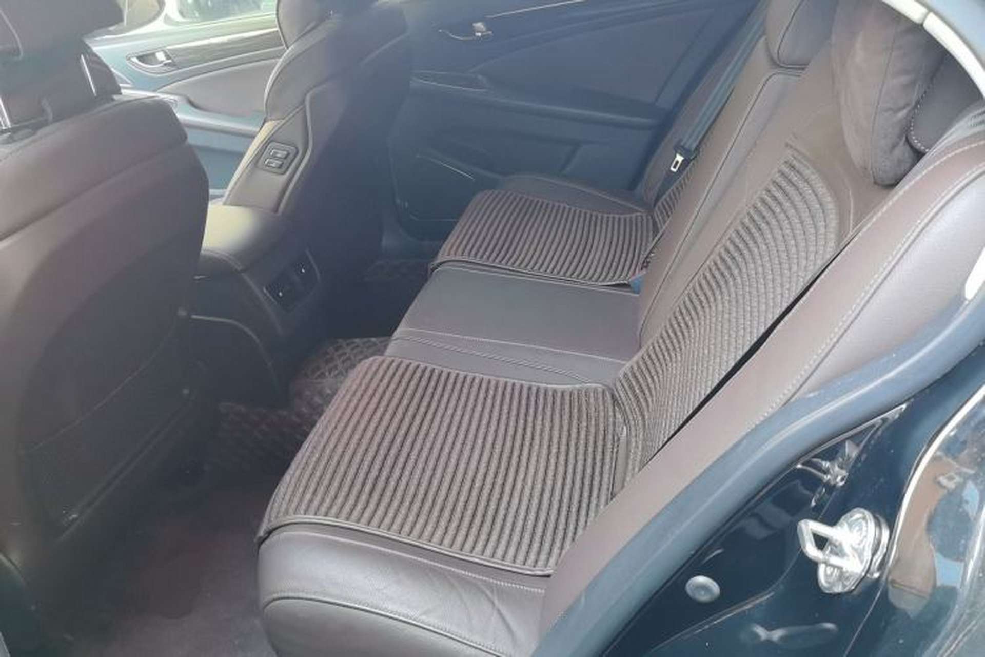 Used Hongqi H7 2019 2.0T Flagship Edition Left Rear Seat