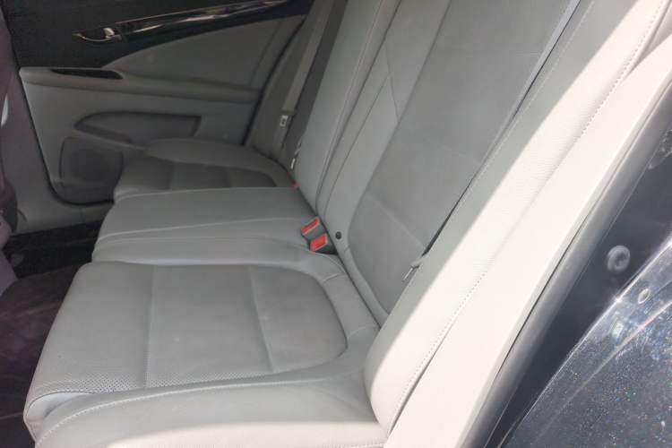 Used Hongqi H7 2019 3.0L Prestige Edition Left Rear Seat