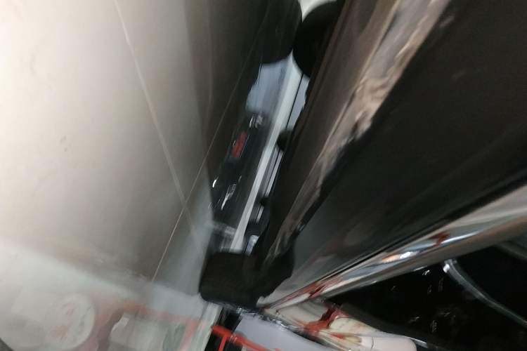 Used Hongqi H7 2019 2.0T Elite Edition Left Side Sill