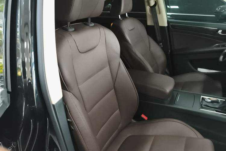 Used Hongqi H7 2019 2.0T Elite Edition Right Front Seat