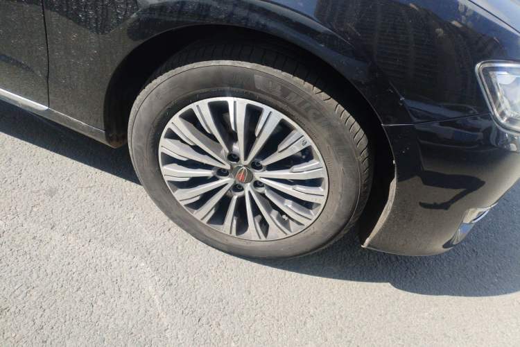 Used Hongqi H7 2019 1.8T Comfort Edition Right Front Wheel Hub