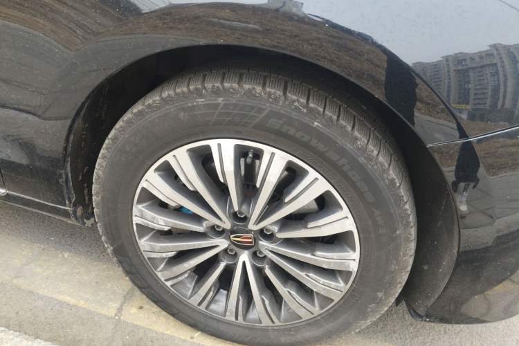 Used Hongqi H7 2019 2.0T Elite Edition Right Front Wheel Hub