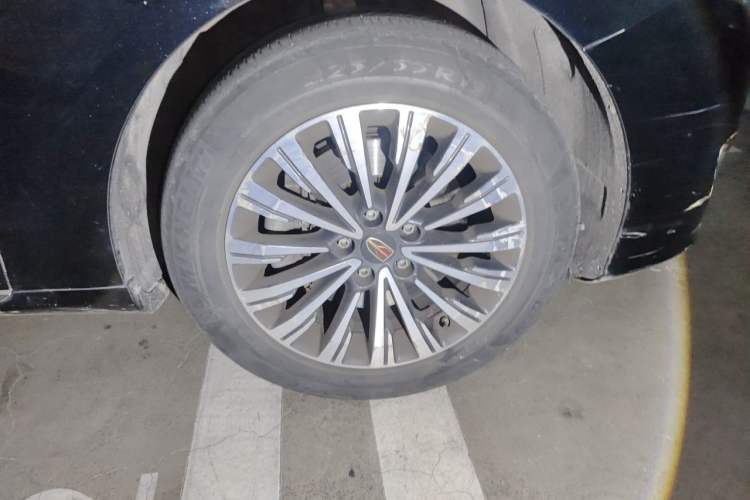 Used Hongqi H7 2019 2.0T Elite Edition Right Front Wheel Hub