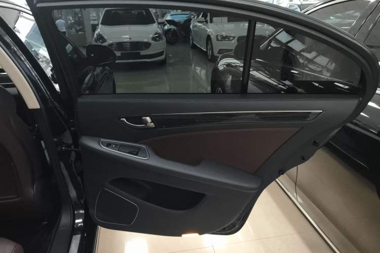 Used Hongqi H7 2019 2.0T Elite Edition Right Rear Door Interior