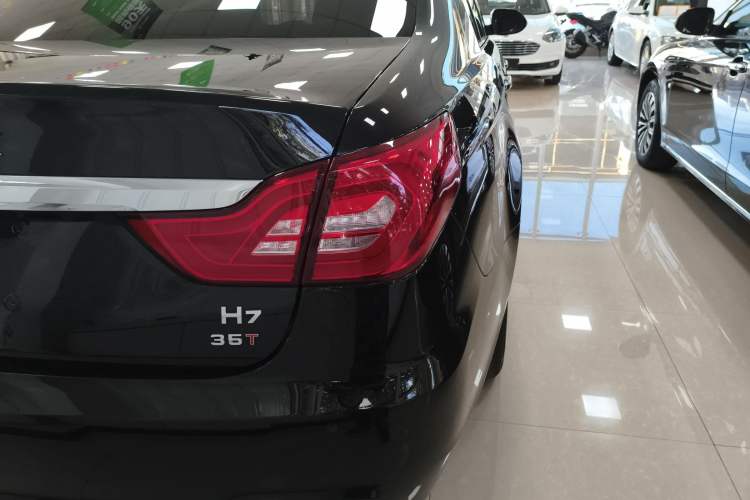 Used Hongqi H7 2019 2.0T Elite Edition Right Rear Taillight