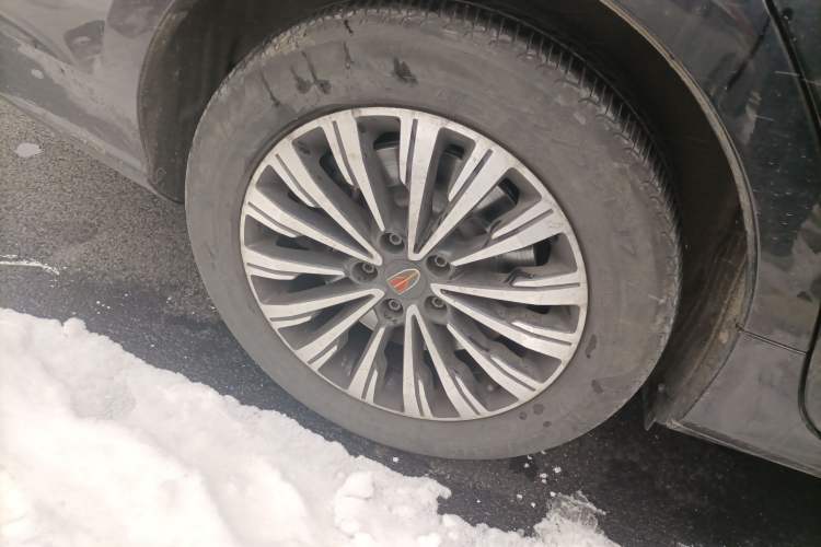 Used Hongqi H7 2019 1.8T Comfort Edition Right Rear Wheel Hub