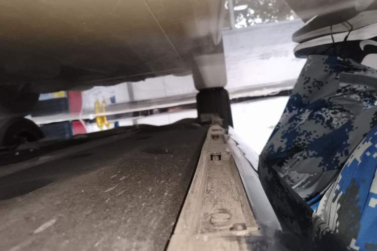 Used Hongqi H7 2019 2.0T Elite Edition Right Side Sill