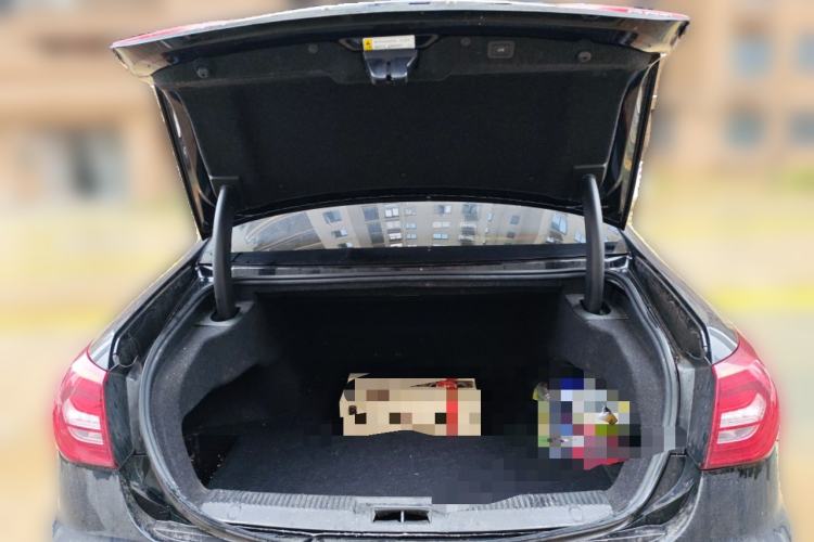 Used Hongqi H7 2019 2.0T Flagship Edition Trunk