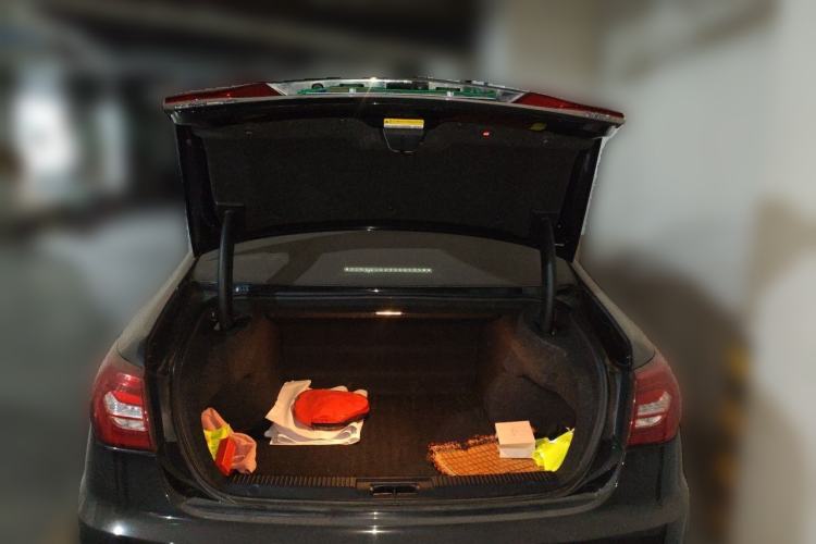 Used Hongqi H7 2019 1.8T Comfort Edition Trunk
