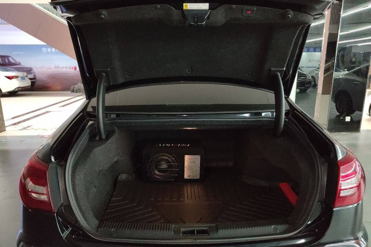 Used Hongqi H7 2019 3.0L Prestige Edition Trunk