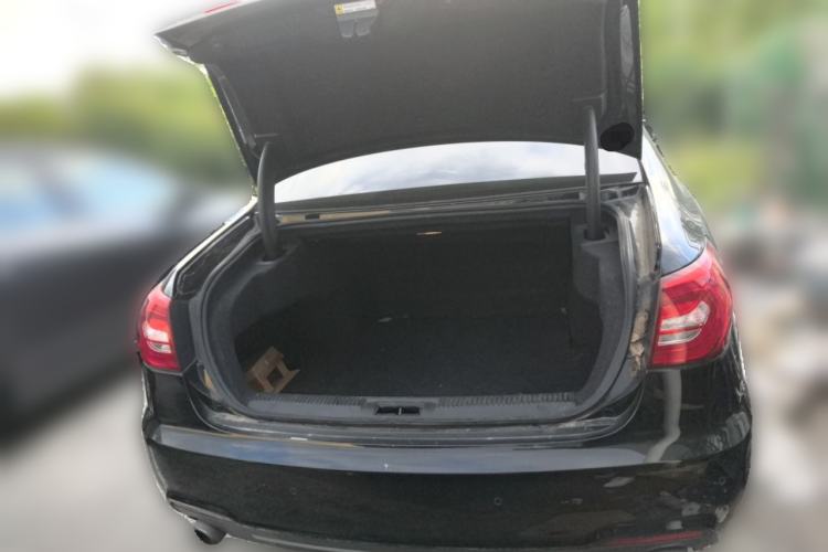 Used Hongqi H7 2019 2.0T Flagship Edition Trunk