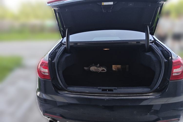 Used Hongqi H7 2019 1.8T Comfort Edition Trunk