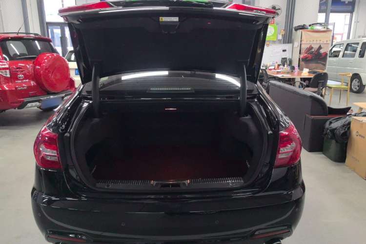 Used Hongqi H7 2019 1.8T Comfort Edition Trunk