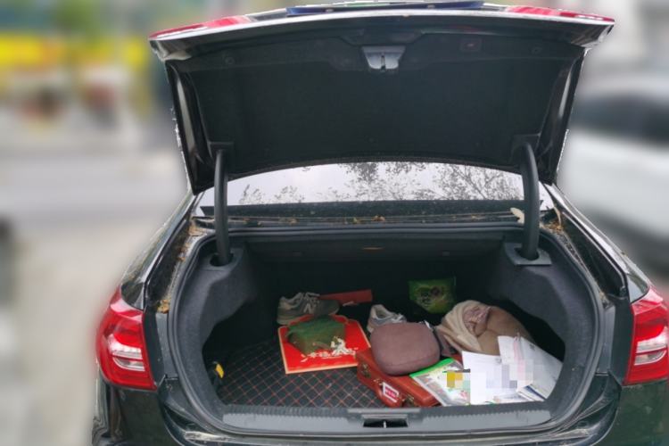 Used Hongqi H7 2019 2.0T Elite Edition Trunk