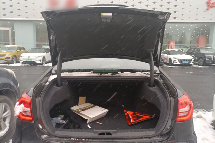 Used Hongqi H7 2019 1.8T Comfort Edition Trunk