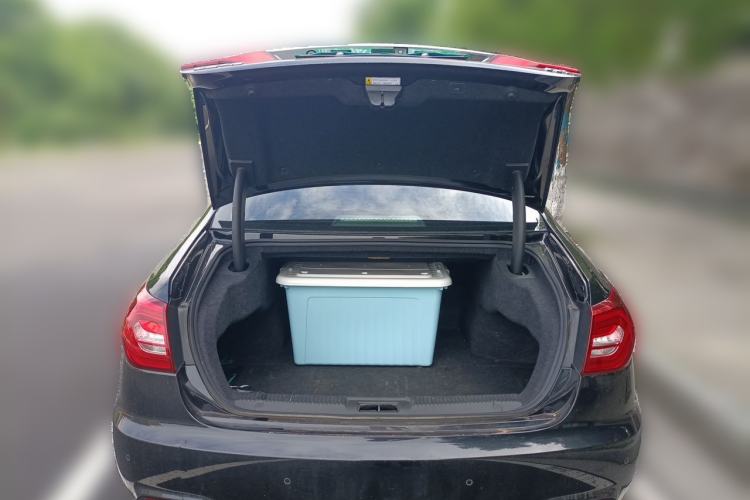 Used Hongqi H7 2019 1.8T Comfort Edition Trunk