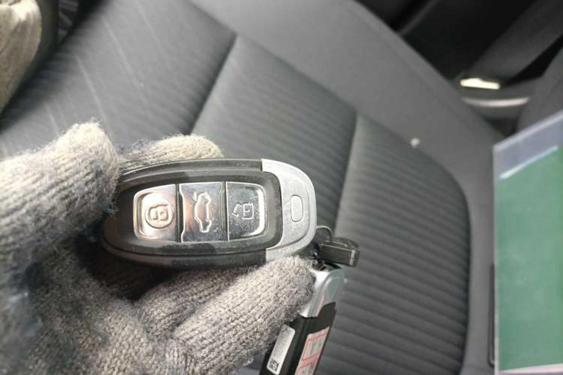 Used Hongqi H7 2019 1.8T Comfort Edition Vehicle Key