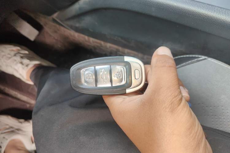 Used Hongqi H7  Vehicle Key