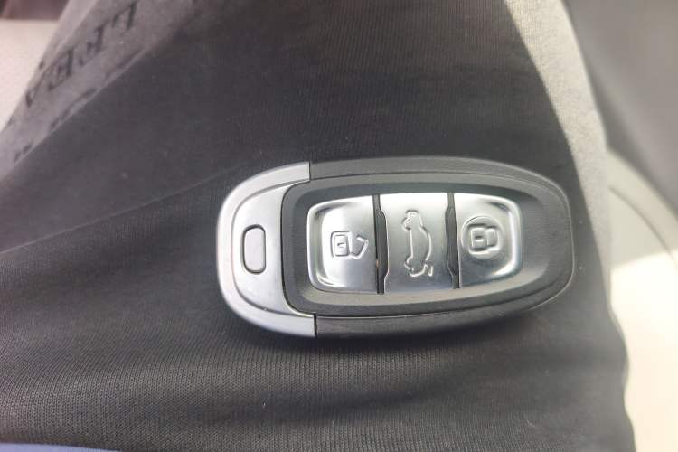 Used Hongqi H7 2019 3.0L Prestige Edition Vehicle Key