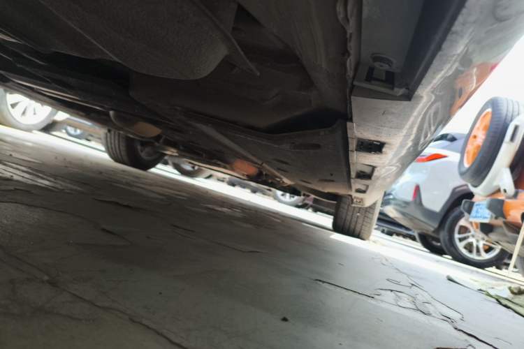 Used Hongqi H7 2019 2.0T Flagship Edition Chassis Rear Right