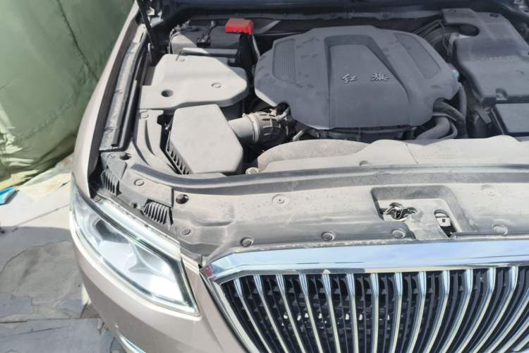 Used Hongqi H7 2019 2.0T Flagship Edition Engine Bay Right