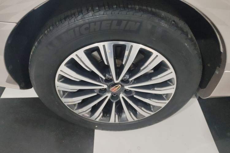 Used Hongqi H7 2019 2.0T Flagship Edition Right Rear Wheel Hub