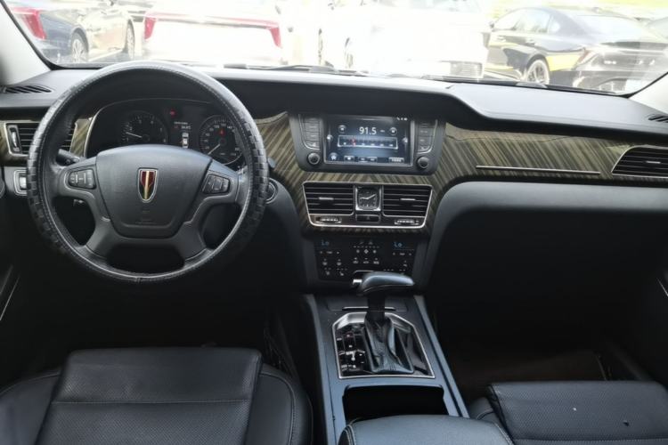 Used Hongqi H7 2021 2.0T Elite Edition Center Console