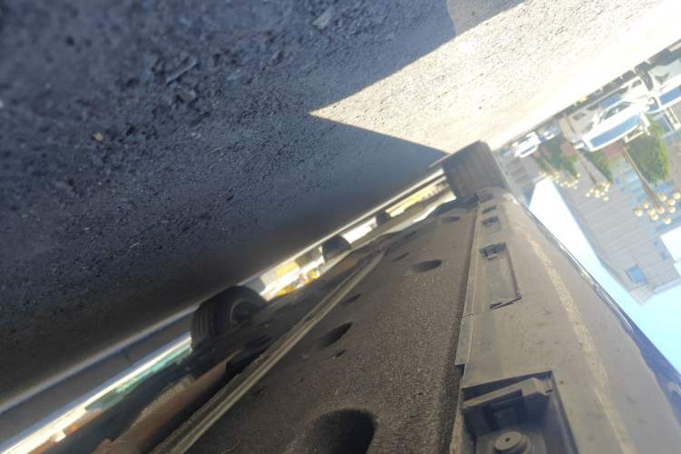 Used Hongqi H7 2021 1.8T Executive Edition Chassis Front Right