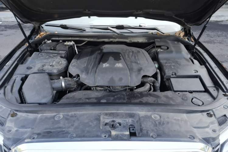 Used Hongqi H7 2021 2.0T Elite Edition Engine Bay