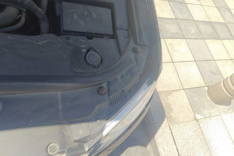 Used Hongqi H7 2021 1.8T Executive Edition Engine Bay Left