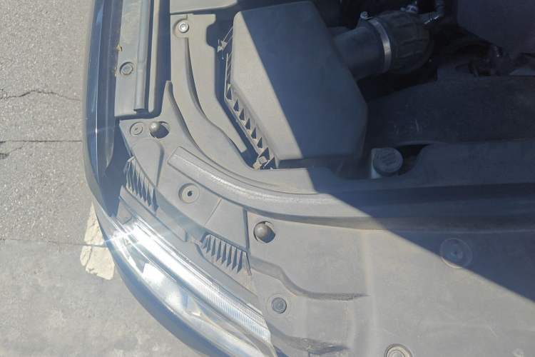 Used Hongqi H7 2021 1.8T Executive Edition Engine Bay Right