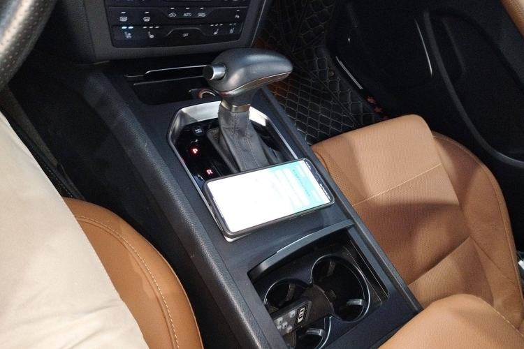 Used Hongqi H7 2021 2.0T Elite Edition Gear Lever