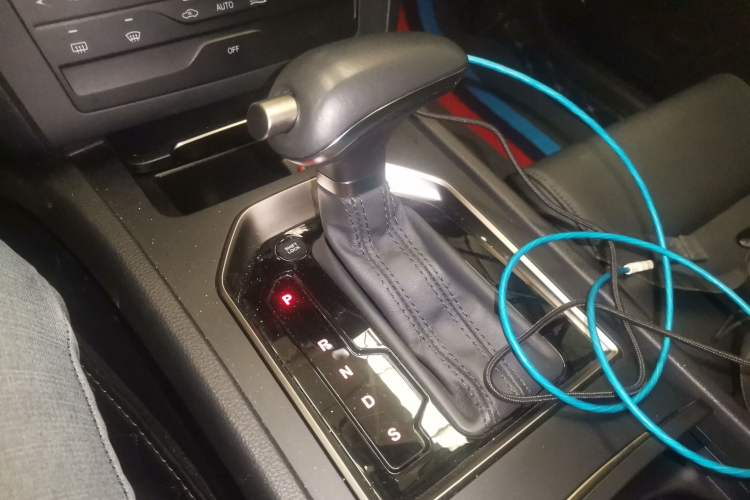 Used Hongqi H7 2021 1.8T Executive Edition Gear Lever