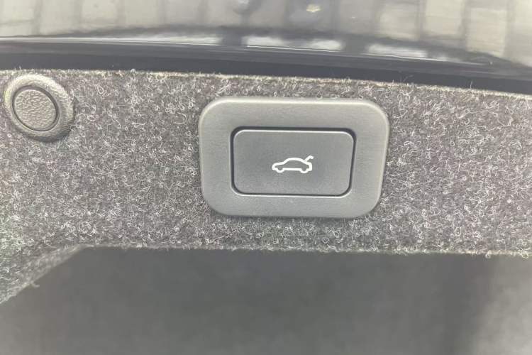 Used Hongqi H7 2021 1.8T Comfort Edition Interior 1