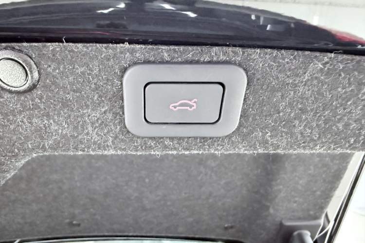 Used Hongqi H7 2021 1.8T Executive Edition Interior 1