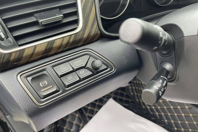 Used Hongqi H7 2021 1.8T Comfort Edition Interior 8