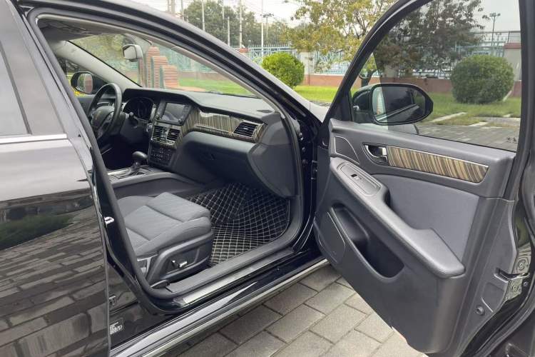 Used Hongqi H7 2021 1.8T Comfort Edition Interior 9