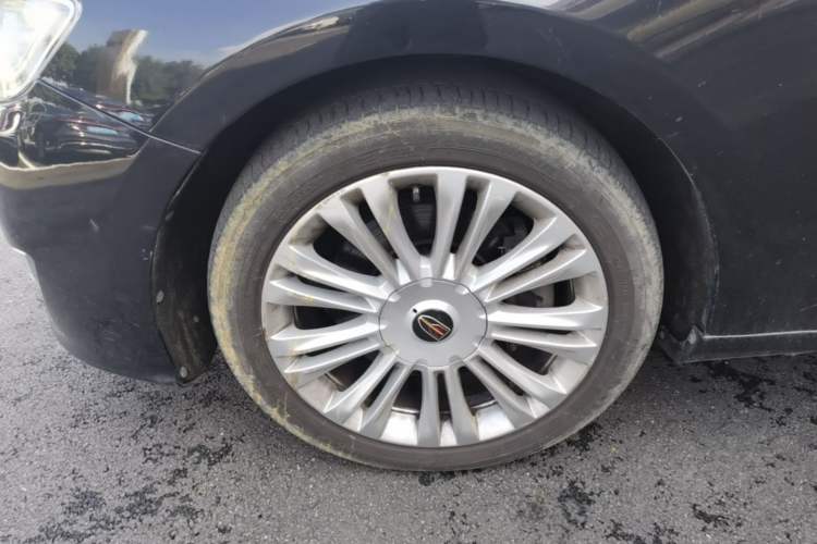 Used Hongqi H7 2021 2.0T Elite Edition Left Front Wheel Hub