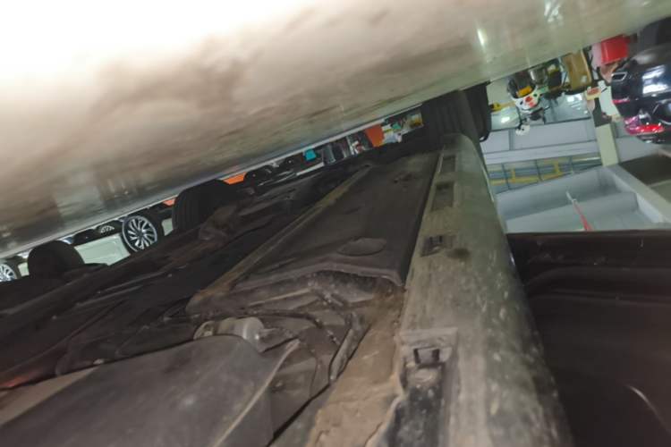 Used Hongqi H7 2021 2.0T Elite Edition Left Side Sill