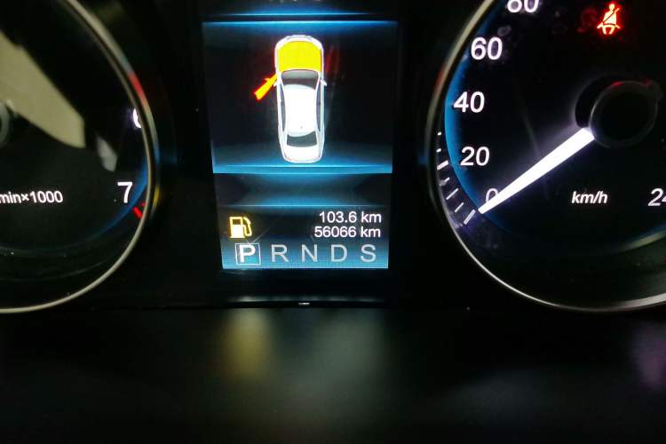 Used Hongqi H7 2021 1.8T Comfort Edition Odometer Close Up