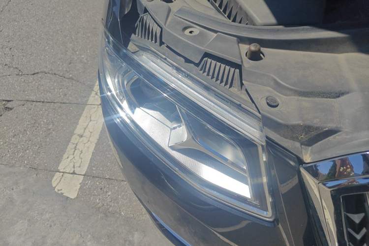Used Hongqi H7 2021 1.8T Executive Edition Right Front Headlight