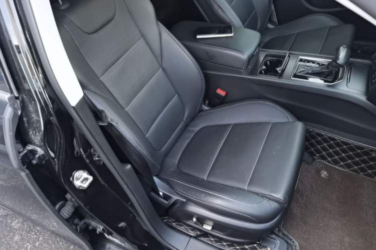 Used Hongqi H7 2021 2.0T Elite Edition Right Front Seat
