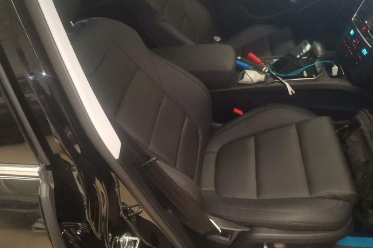 Used Hongqi H7 2021 1.8T Executive Edition Right Front Seat