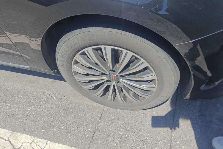 Used Hongqi H7 2021 1.8T Executive Edition Right Front Wheel Hub