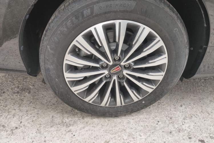 Used Hongqi H7 2021 1.8T Executive Edition Right Rear Wheel Hub
