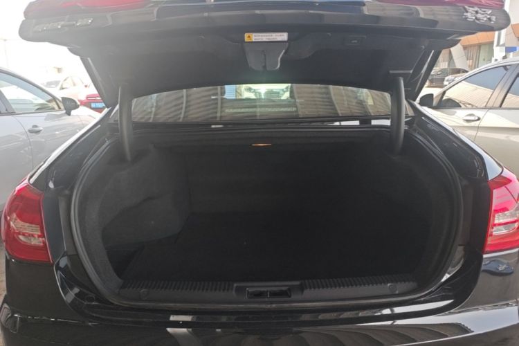 Used Hongqi H7 2021 1.8T Comfort Edition Trunk